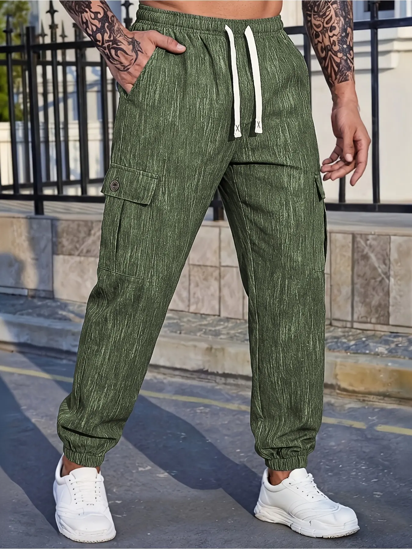 1PC Men's Summer Solid Dyeing Simple Casual Hemmed Pants, versatile, lightweight and breathable. With drawstring and button pocket designs, suitable for daily commuting, outdoor activities, running and exercising.