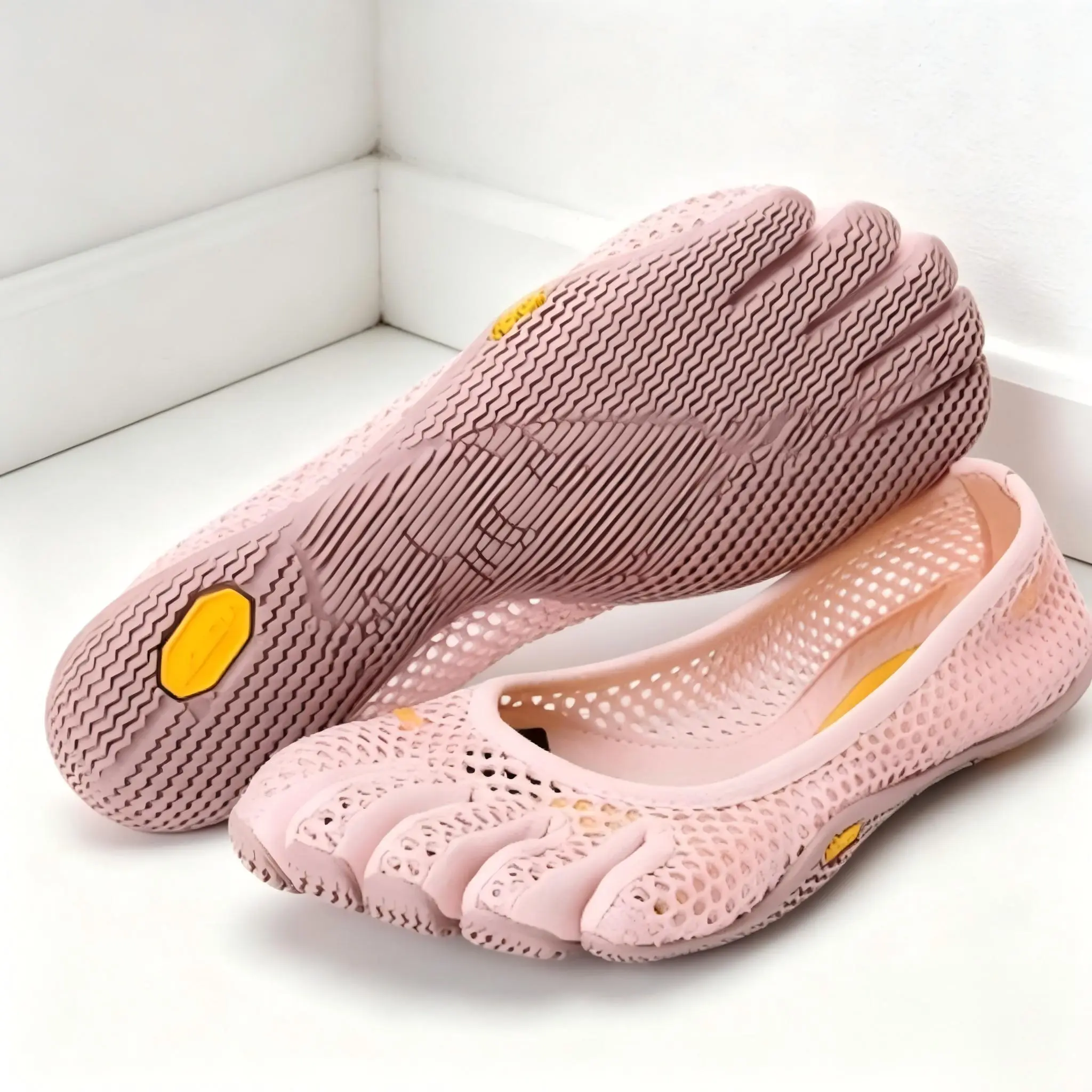 Women's Breathable Mesh Five Finger Shoes, Non-Slip Five-Toe Yoga Barefoot Ballet Flats for Pilates, Fitness & Daily Wear