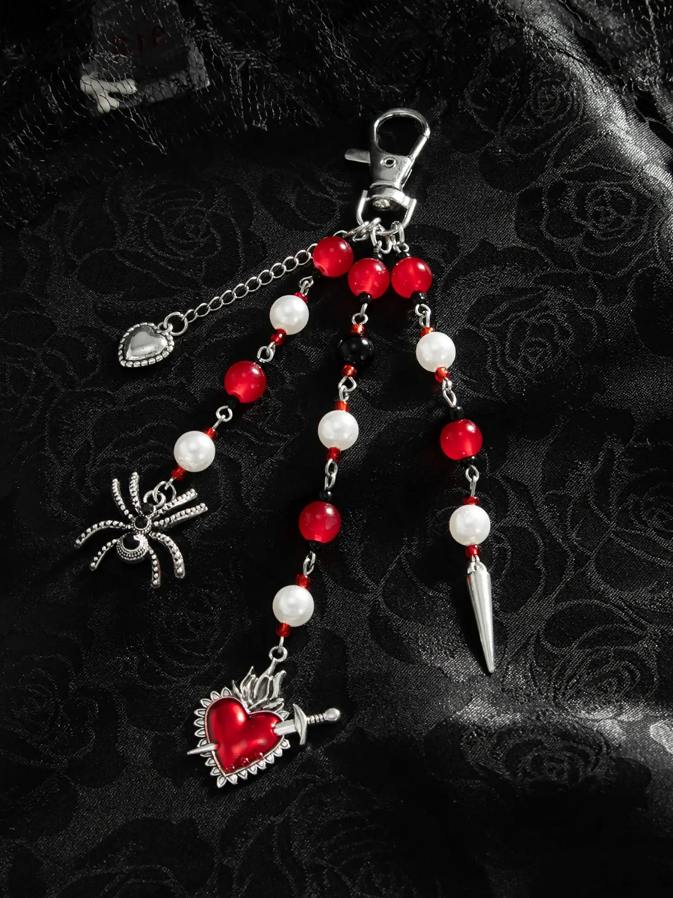 Fashion Punk Gothic Spider Keychain, Heart Pendant Bag Charm, Halloween Gift for Friends, Couple, Party Style Accessory, Stylish Keychain, Keychain For Bags, Keychain For Purse