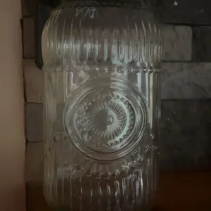 Vintage Half Gallon Mason Jar Pitcher Large 64 oz Wide Mouth with Lid - 2 Quart Airtight Glass Jug for Water, Juice, Milk, Tea, Iced Coffee and Drinks