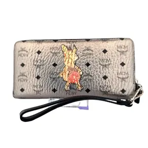Pre-owned MCM Grained Coated Canvas Wallet Rabbit Visetos Wristlet Zip – Metallic Silver