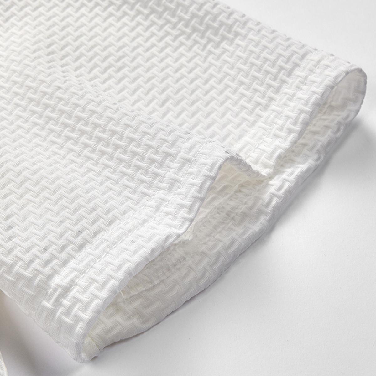 Men's stylish buttoned golf shirt, casual and breathable, designed for tall men