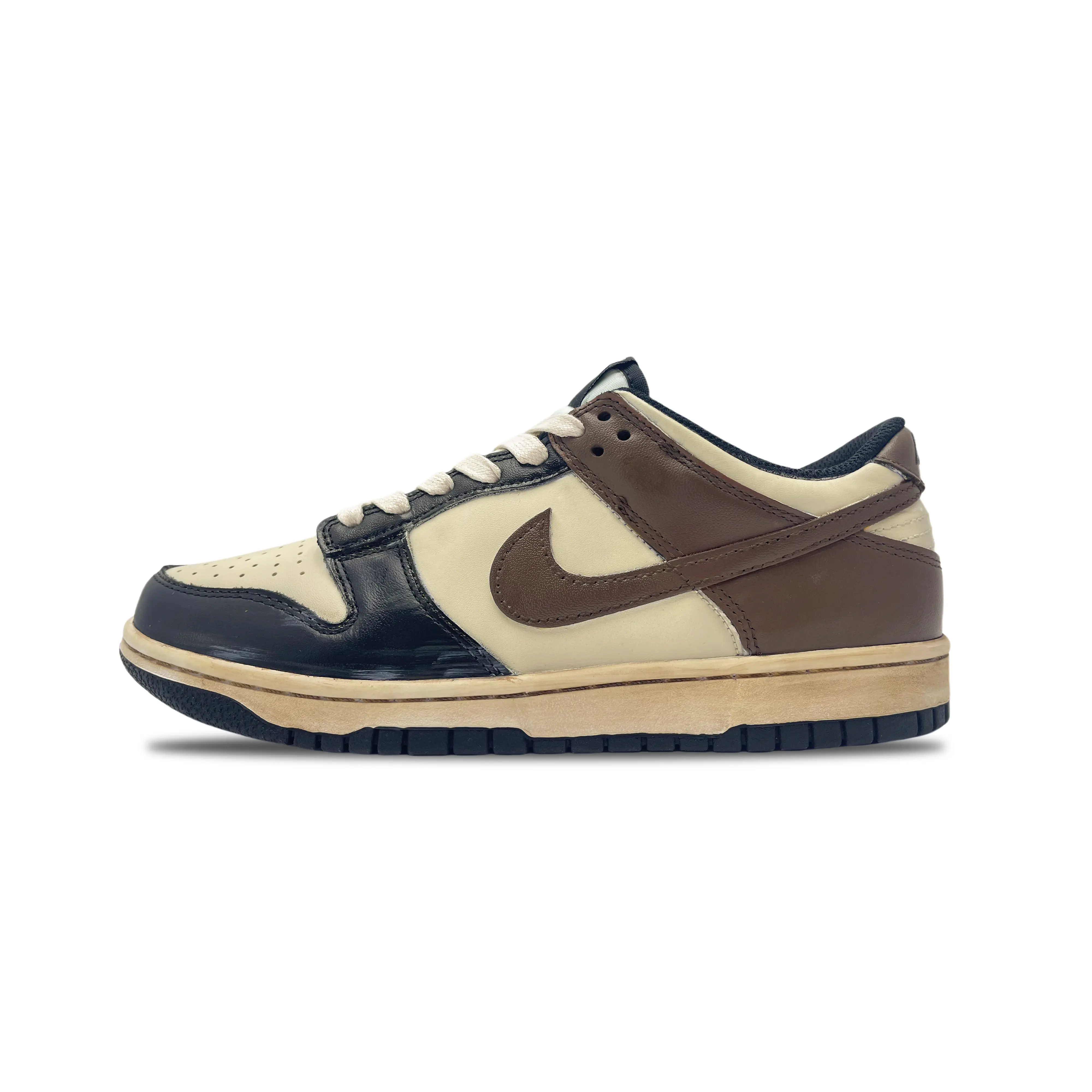 Maison Mihara Distressed Casual Sneakers - Unisex Low-Top, Durable Design, Black Mocha House White Official Flats