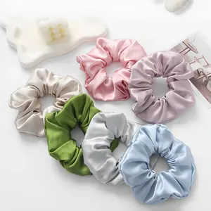Large 100% Pure Silk hair Scrunchies for Women,30 Momme Silk Stain Hair Ties,Sleep Hair Band,No Damage No Pull, Soft for All Hair Types,Comfortable for Sleep & Daily Styling