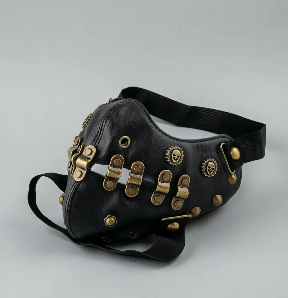 Steampunk-Style Protective Dust Mask, Personalized with Alloy Chain, Buckle, and Skull Accessories (Sports & Outdoor Face Cover Accessory)