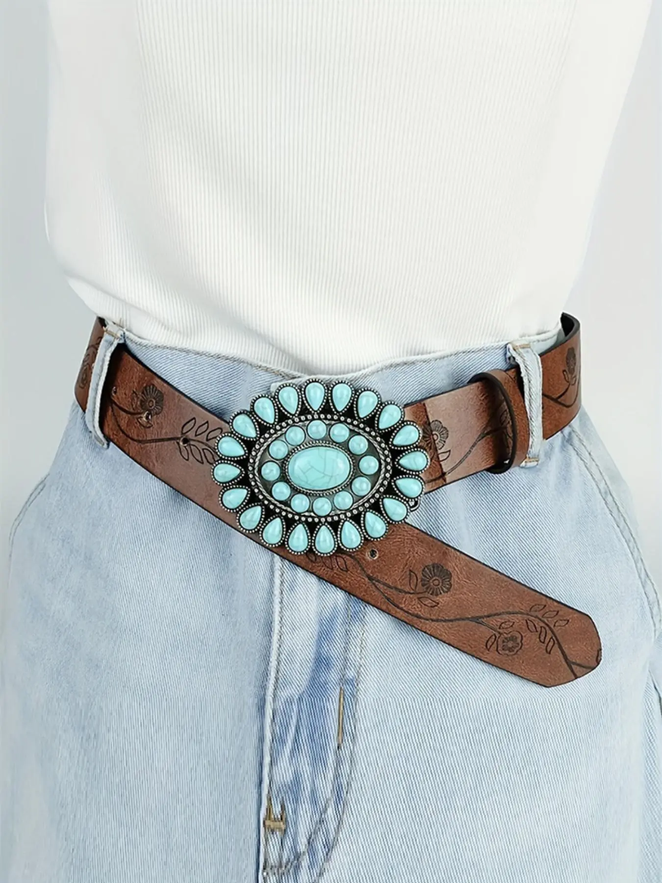 Western Belt with Turquoise Concho Buckle Vintage Boho Style Leather Belt, A Vintage, Buckle, Concho, Turquoise, Vintage, 825 main image 3