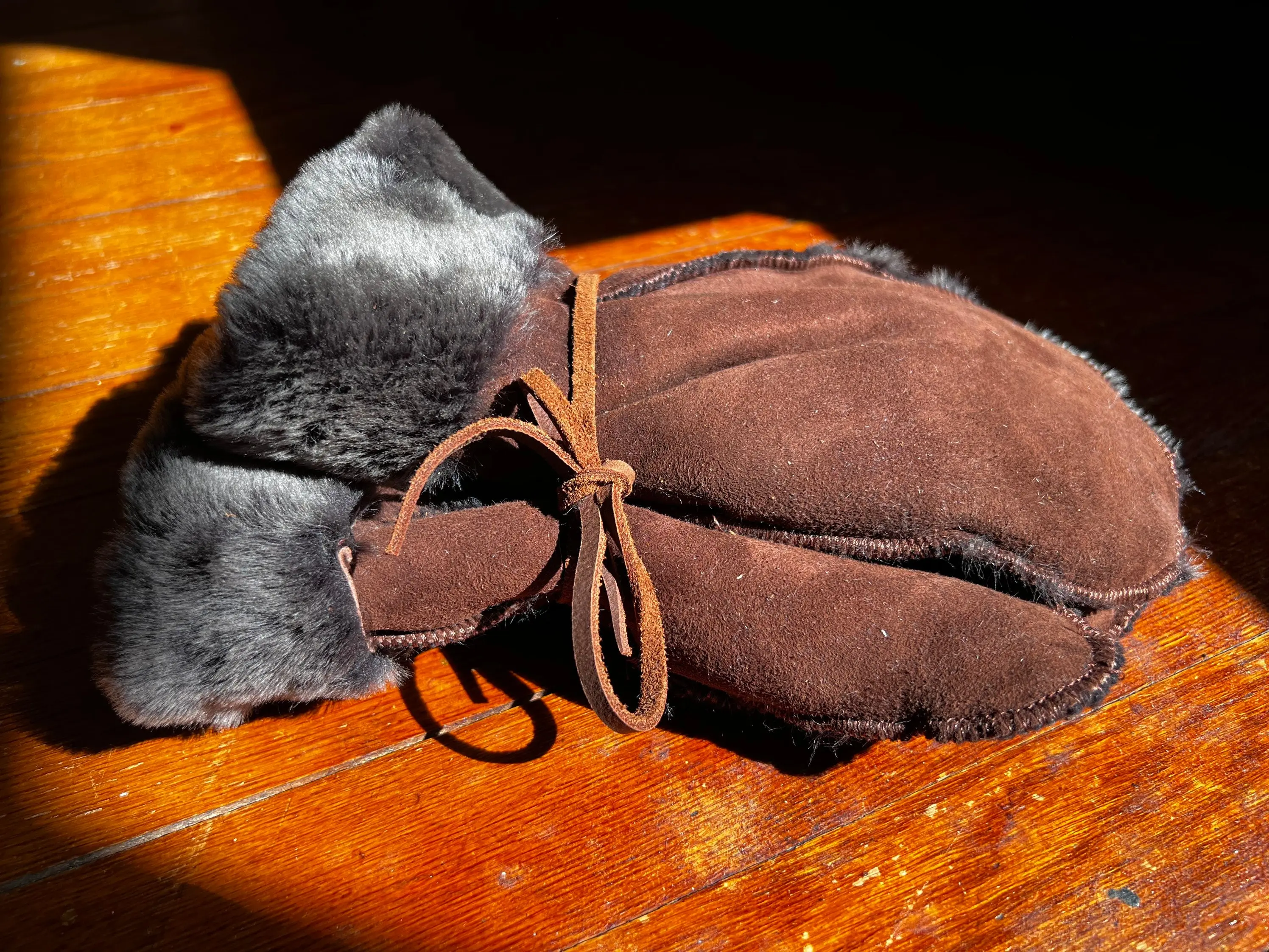 Genuine Brown Sheepskin Mittens - Handmade, Soft and Warm Wool, Woman’s Mittens, Winter Gloves Ladies, Winter Mittens, Gift for Her