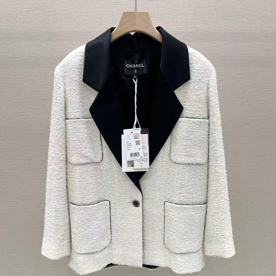Pre-owned Chanel Black & White Color Block Four Pocket Tweed Jacket 102068