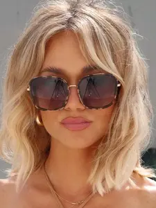 Ombre Tinted Lens Glasses for Women, Trendy Casual Glasses, Modern Fashion Accessories for Everyday Use and Outdoor Activities, Trendy Beach Eyewear