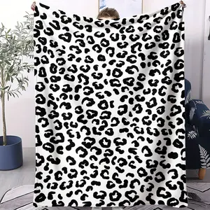 Leopard Print Plush Blanket for Kids & Adults, Soft Warm Lightweight Throw for Bed Sofa Car Room Decor, Single-Sided Printed Fluffy Cover