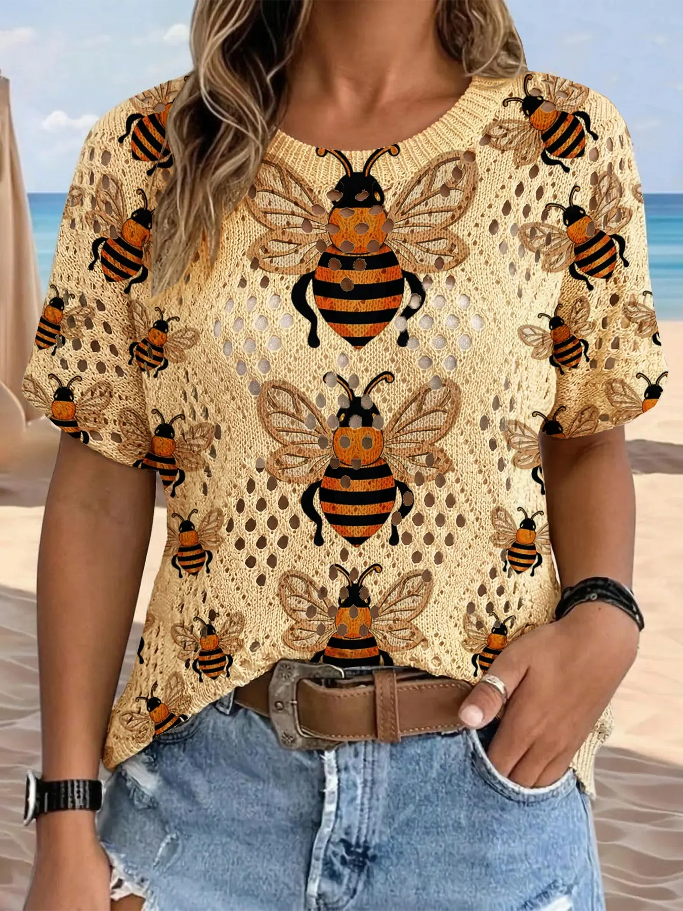 Women's Cartoon Bee Animal Print Round Neck Short Sleeve Knit Sweater, Casual Breathable Top, Hollow Design, Spring Summer Fall