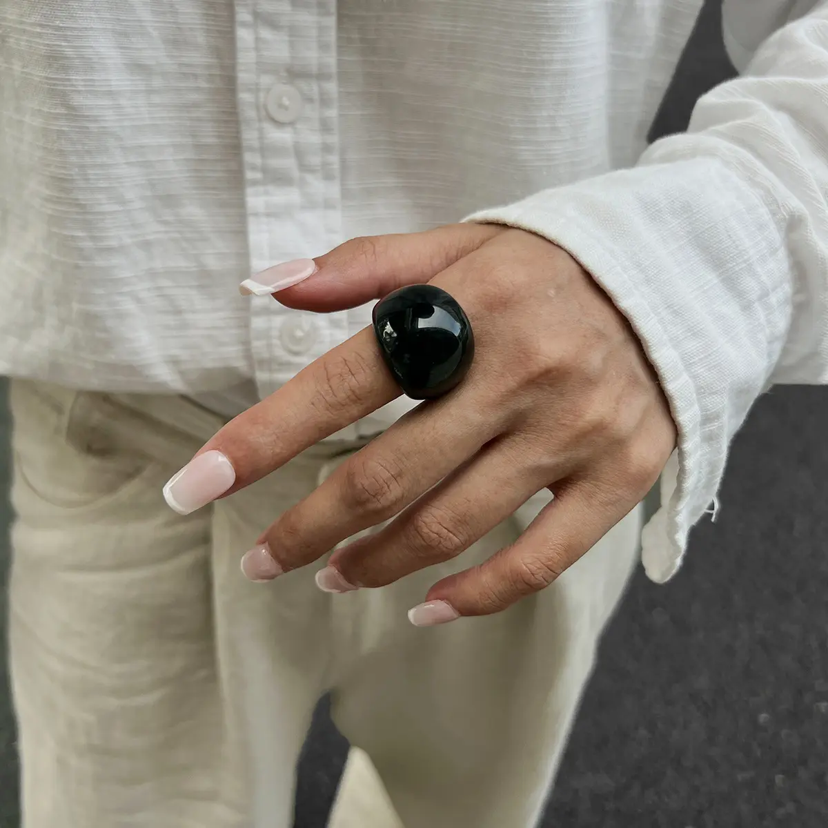 02 black ring 0929