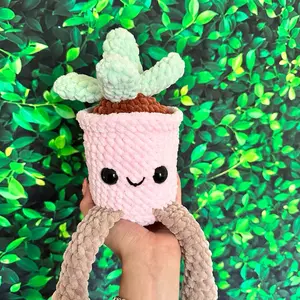 crochet plant plushie