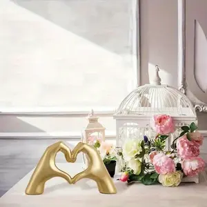 Handmade Gold Heart Resin Sculpture - 12.5x7cm High Glossy Reflective Shiny Home Decoration, Minimalist Durable Desk Accessory, Perfect Gift for Lovers on Valentine's Day