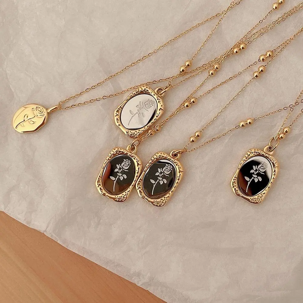 GGIRL 18K Gold Plated Rose Titanium Steel Small Mirror Necklace Retro French Embossed Magic Mirror Rose Flower Square Clavicle Chain