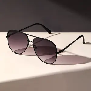 Aviation Sunglasses Women Brand Designer Pilot Sun Glasses Uv400 Simple Fashion Suitable Shades Gold Trim Black Frame Unisex