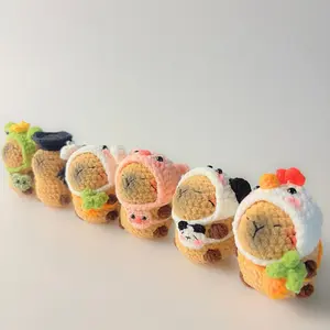 Crochet Graduation Capybara Toy Cute Crochet Charm Amigurumi Capybara Emotional Support Fun Yarn Capy Decor Animal for Car Charm Bag Charm