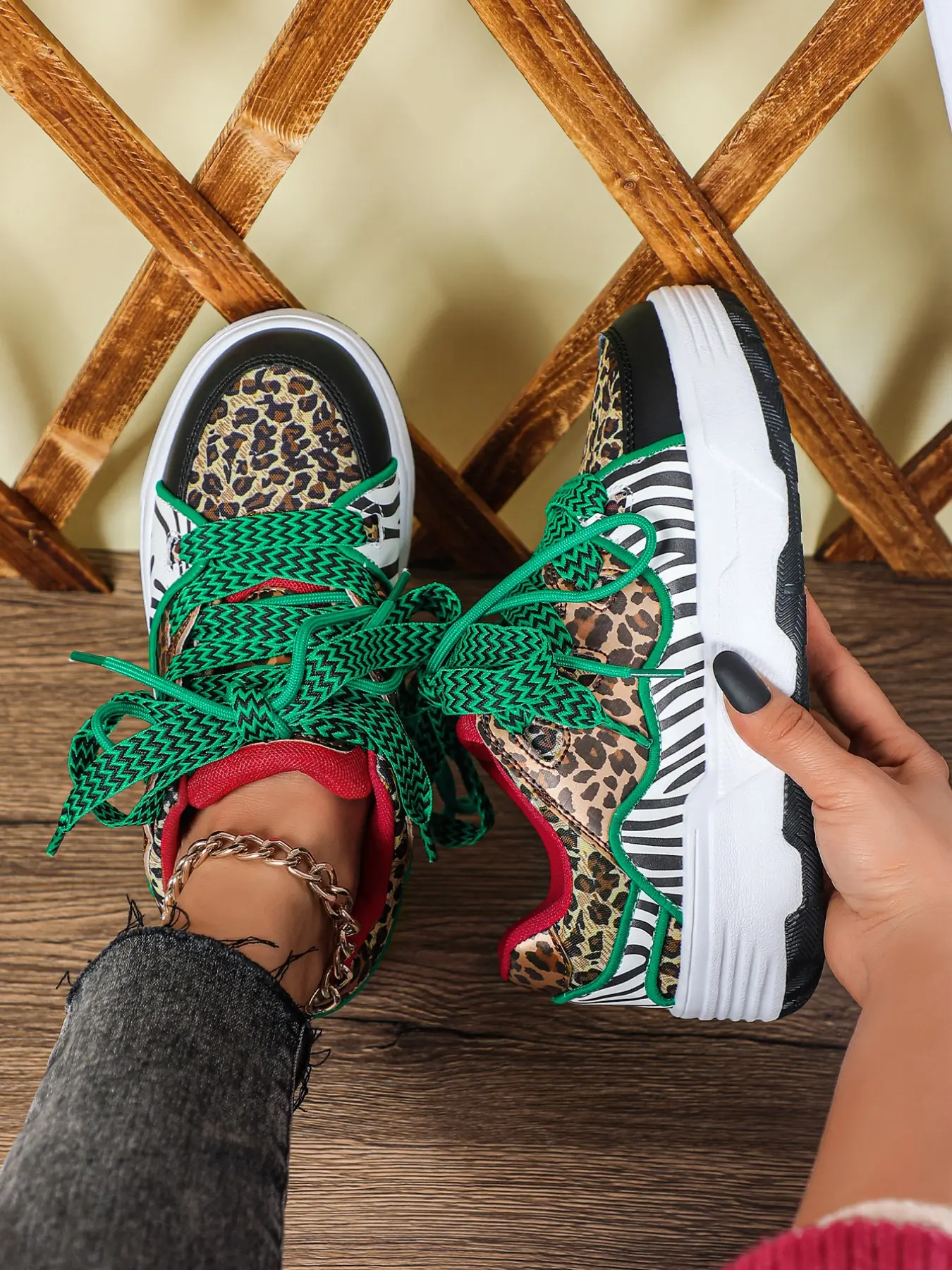 New Fashion Retro Leopard Print Thick Sole Women's Casual Sports Shoes, Sporty Running Fashion, Comfortable Breathable Low Top Lace-Up Couple Running Shoes, Workout Sneakers, Running Sneakers, Running Athletic Shoes, Fashionable Running Shoes