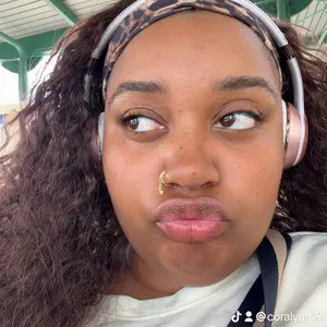 New Afro Headband with Curly in the End Wig Synthetic Hair Texture with Unique Bouncy Curls in the End 20 Inch Soft Curly Full Hair Headband Wigs Synthetic for Women No Leave out Glueless Wig