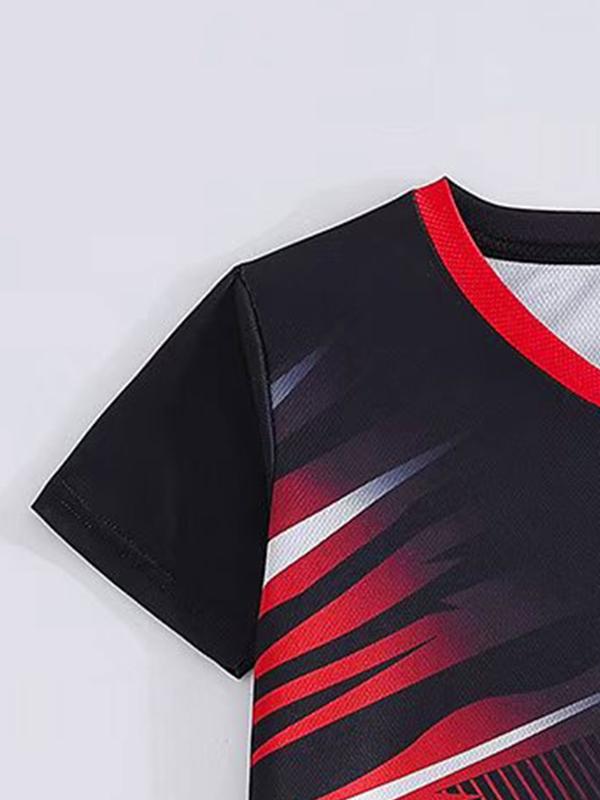 Children's football jersey and shorts set, Sports clothing set - Lightweight and breathable sportswear, with team number 7 and name RONALDO, machine washable, suitable for boys, ideal for football practice and outdoor activities Children's football jersey and shorts set, Sports clothing set - Lightweight and breathable sportswear, with team number 7 and name RONALDO, machine washable, suitable for boys, ideal for football practice and outdoor activities