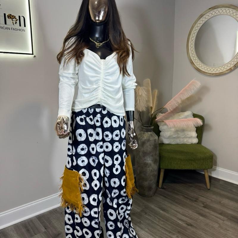Àṣíkò Statement Wide-Leg Pants African Print Trousers with Fringe Pocket Detail for Stylish Outfits