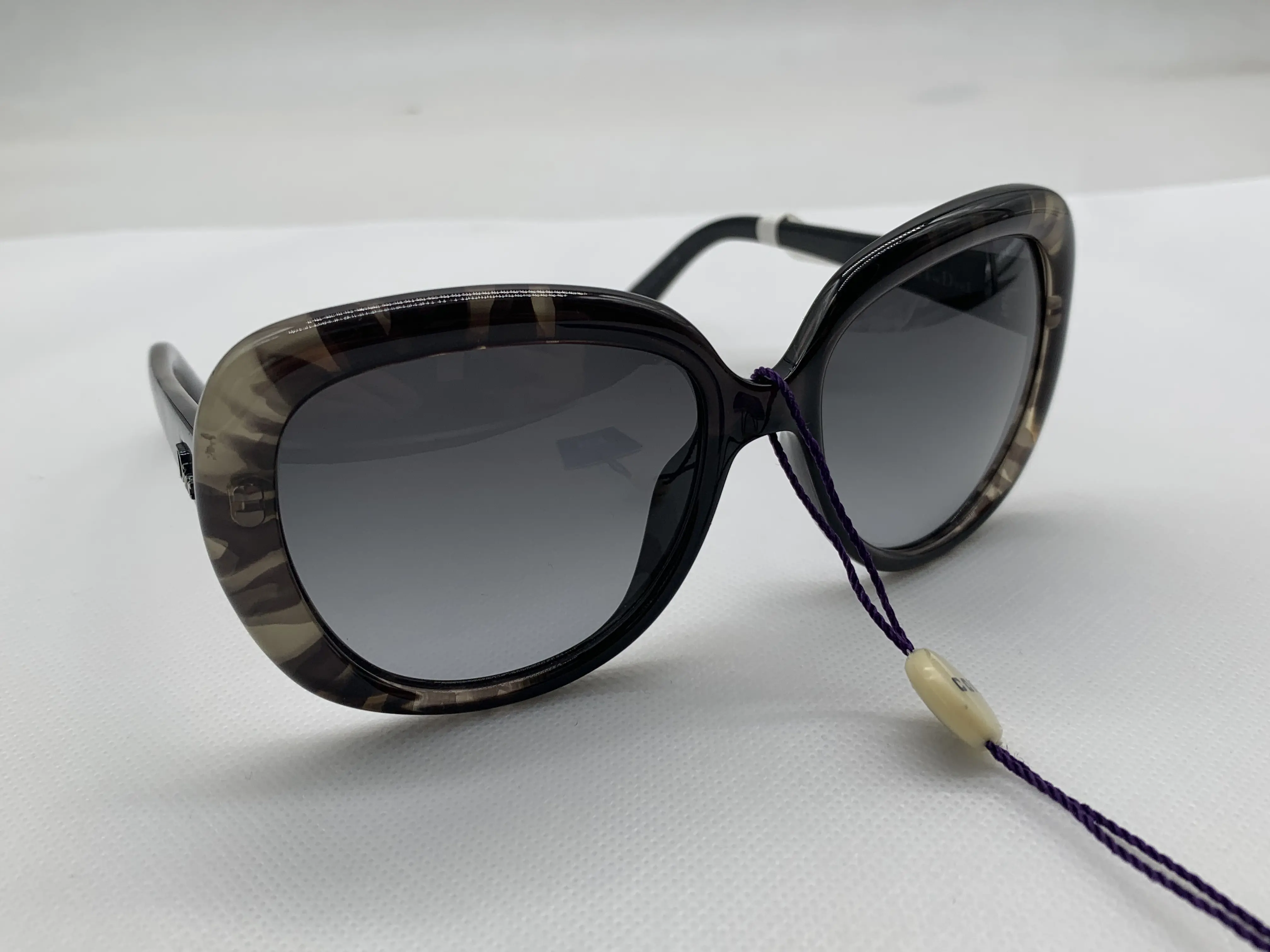 Pre-owned Dior Tortoise Oval Oversized Gradient Sunglasses/F3AR03320003/0003