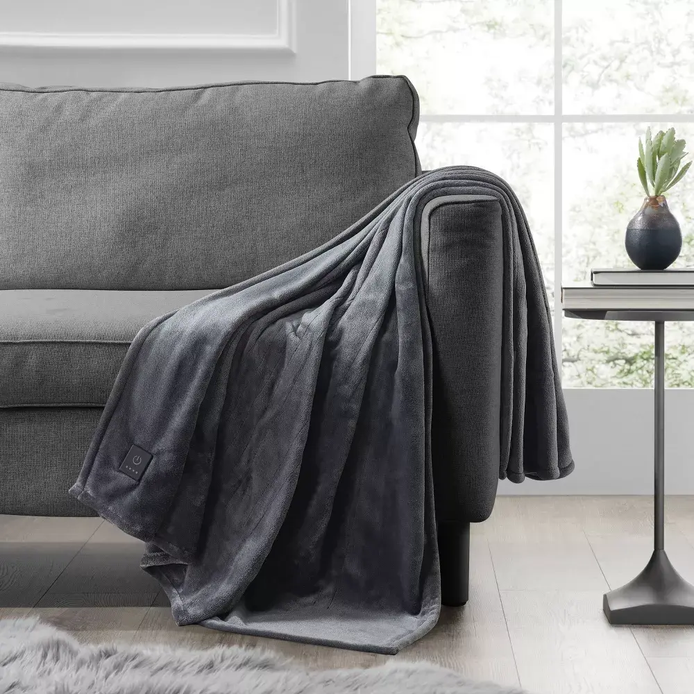 Brookstone Heated Plush Throw Brookstone Heated Plush Throw