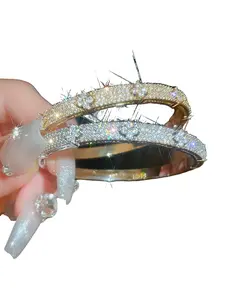 Elegant Four-Leaf Clover Zircon Bracelet, Exquisite Trendy Bracelet, Fashionable Women Jewelry Accessory, Perfect Hand Decoration for Special Occasions