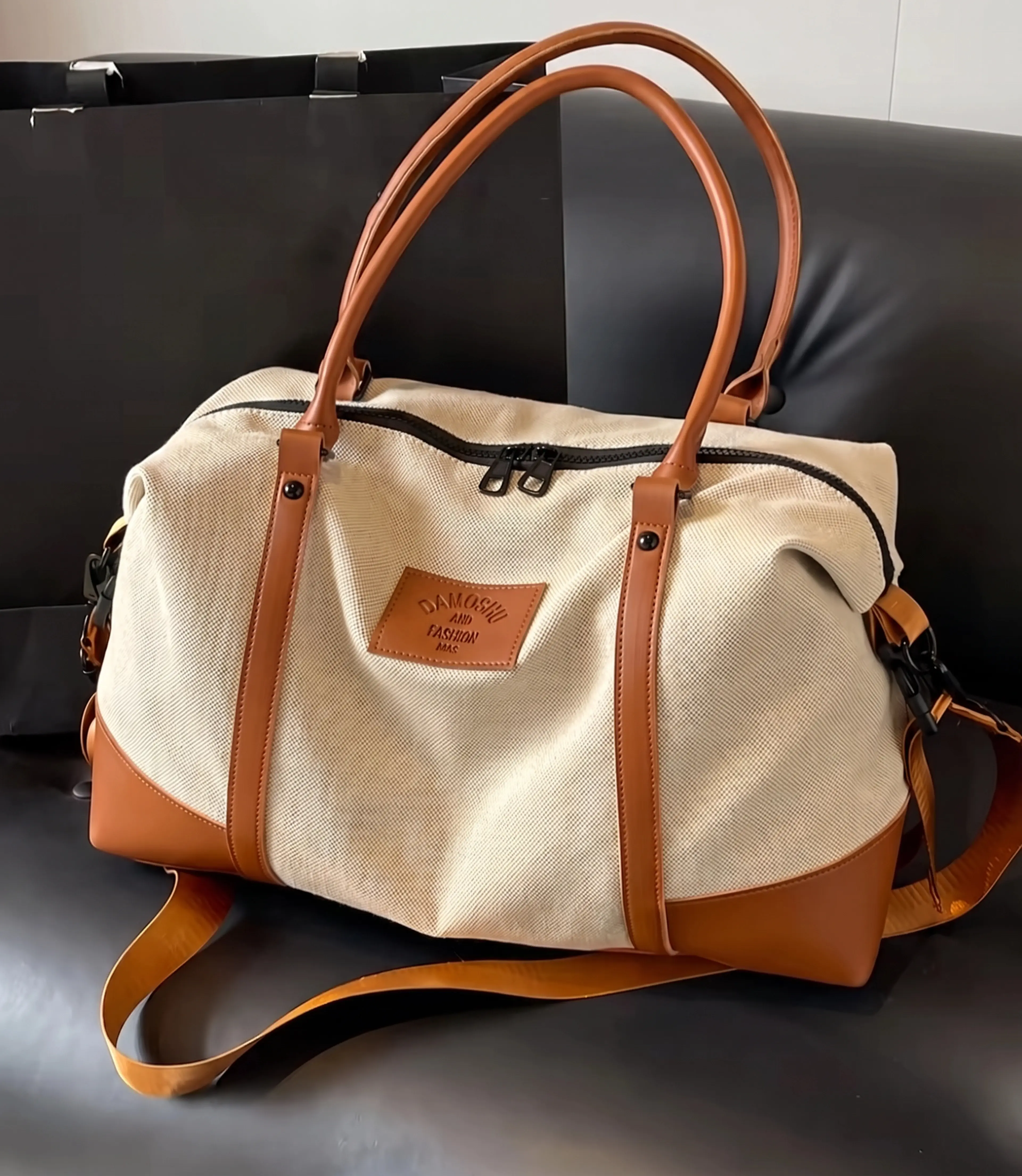 Large Capacity Travel Bag, Fashion Colorblock Design, Ideal for Short Trips, Vacation, Gym, Students, Handheld Shoulder Crossbody, Multi-Functional Practical, Multifunctional Travel Bag, Travel Duffel Bag, Travel Duffle Bag, Fashionable Duffel Bag