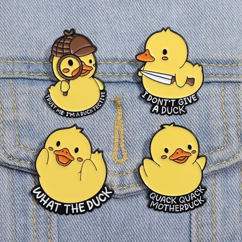 Cute Cartoon Duck Design Brooch Pin, Fashion Alloy Badge for Clothes Hat Backpack, Creative Animal Enamel Brooch for Women & Men, Fashion Accessories for Gift, Fashion Lapel Pin, Hat Pins, Hat Clip, Fashion Clothes Accessory