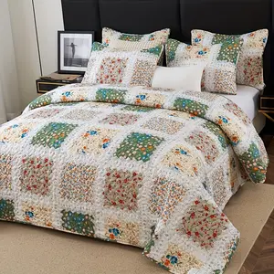 Ditsy Floral 2/3-Piece Lightweight Comforter Set: Breathable Comforter + Matching Pillowcase(s), Low-Maintenance & Snug