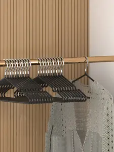 20pcs/30pcs/50pcs Stainless Steel Dip Coated Hangers With Shoulder Grooves, Durable & Space Saving Clothes Hanger