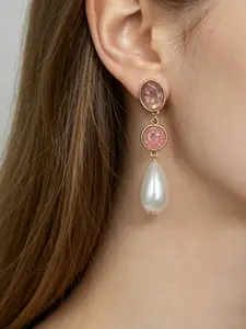 Elegant Water Drop Pearl Long Stud Earrings for Women, Lightweight Luxury Face-Fitting Commuter Jewelry, All-Season Versatile Ear Decor