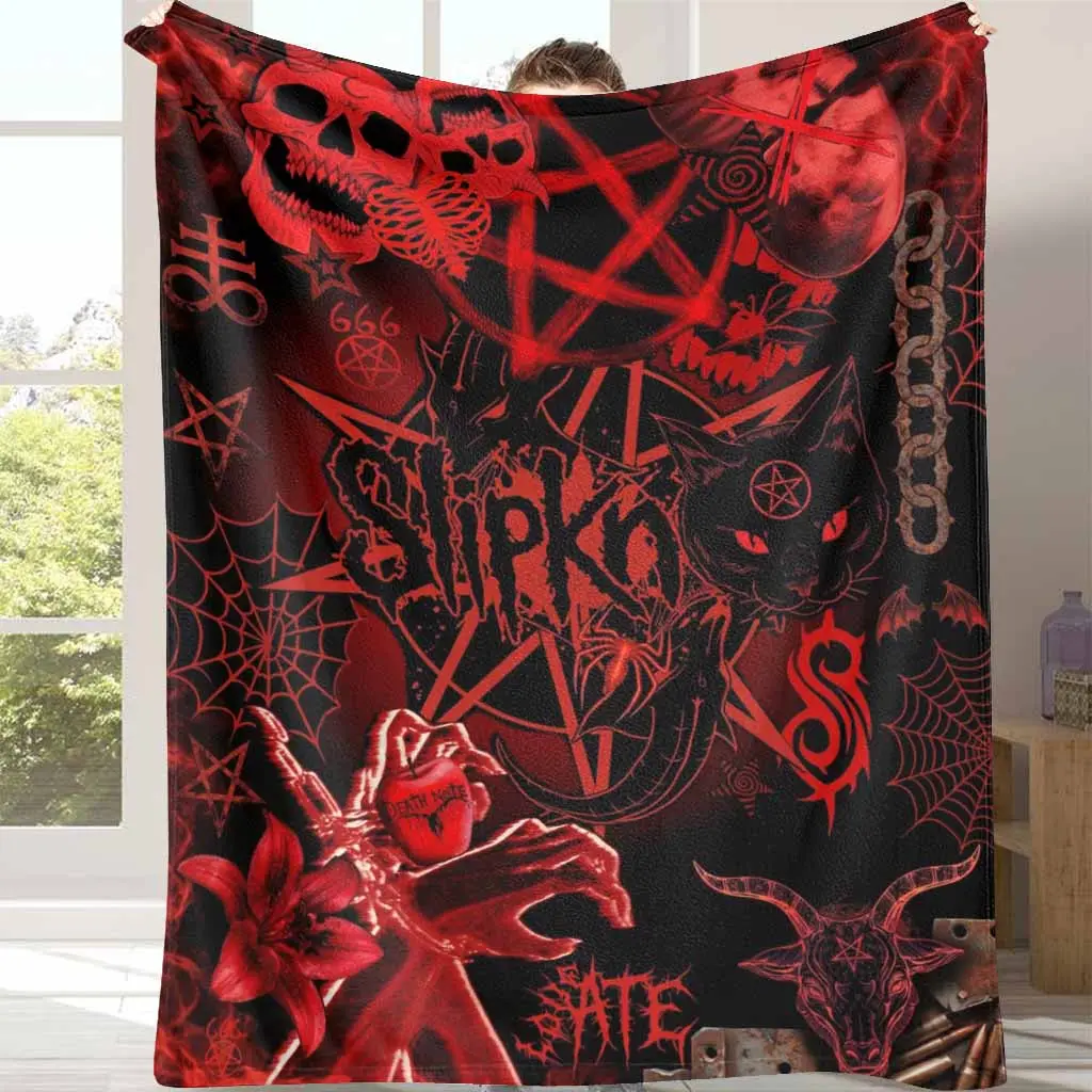 Gothic Dark Art Flannel Decorative Blanket - Red Black Pentagram, Skull Cat, Flame Patterns, Soft Warm, Wrinkle Resistant, Anti-Pilling, Durable, Breathable Material, Halloween Party Blanket Gifts for Friends, Sofa Throw, Daily Office Use, Cozy Aesthetic