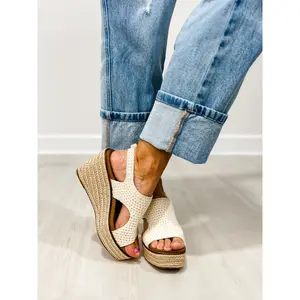 Corkys Freddie Wedge Sandals in NATURAL CROCHET