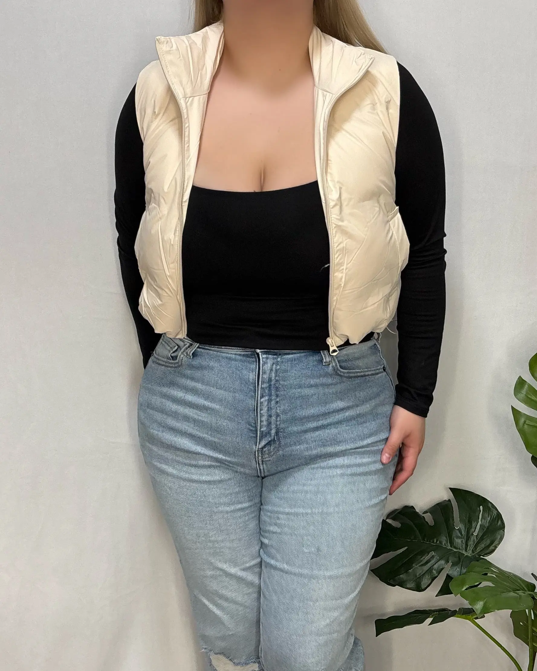 Xanthe Puffer Vest (Ivory) Xanthe Puffer Vest (Ivory)