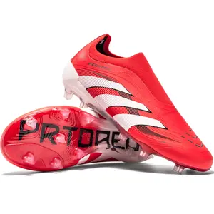 Men and Women Seamless Slip-On Football Shoes, Striped Design, Microfiber Upper, Tpu Sole, Comfortable and Durable, All Seasons