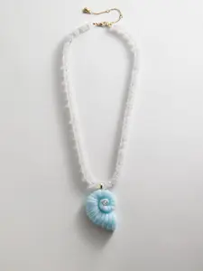 Sun Drift Semi-Precious Pendant Necklace - Spiral Shell