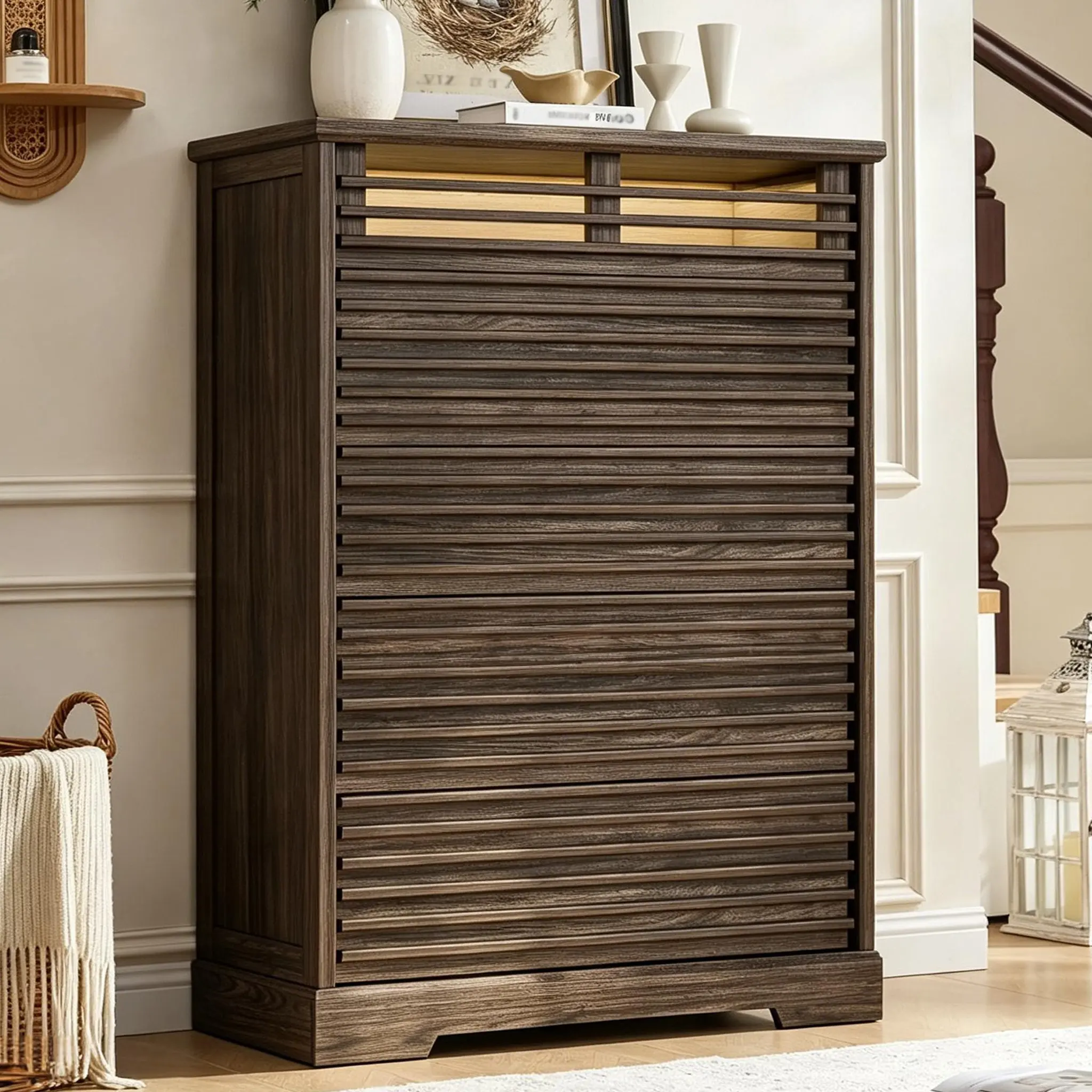 Gyfimoie 46'' Tall Fluted 5 Drawer Dresser, Brown Vertical Dresser with Led Light & Storage, Farmhouse Wood Chest of Drawers with Grille Design & Handleless, 5 Chester Drawers Dressers for Bedroom