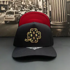 Caps trebol good look black under visor red