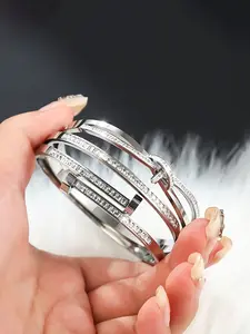 3-piece set of stainless steel diamond encrusted bracelets, Stackable Bracelet, showcasing unique personality style, French elegant and fashionable style, perfect for gift giving and daily commuting, Trendy Stack Bangle