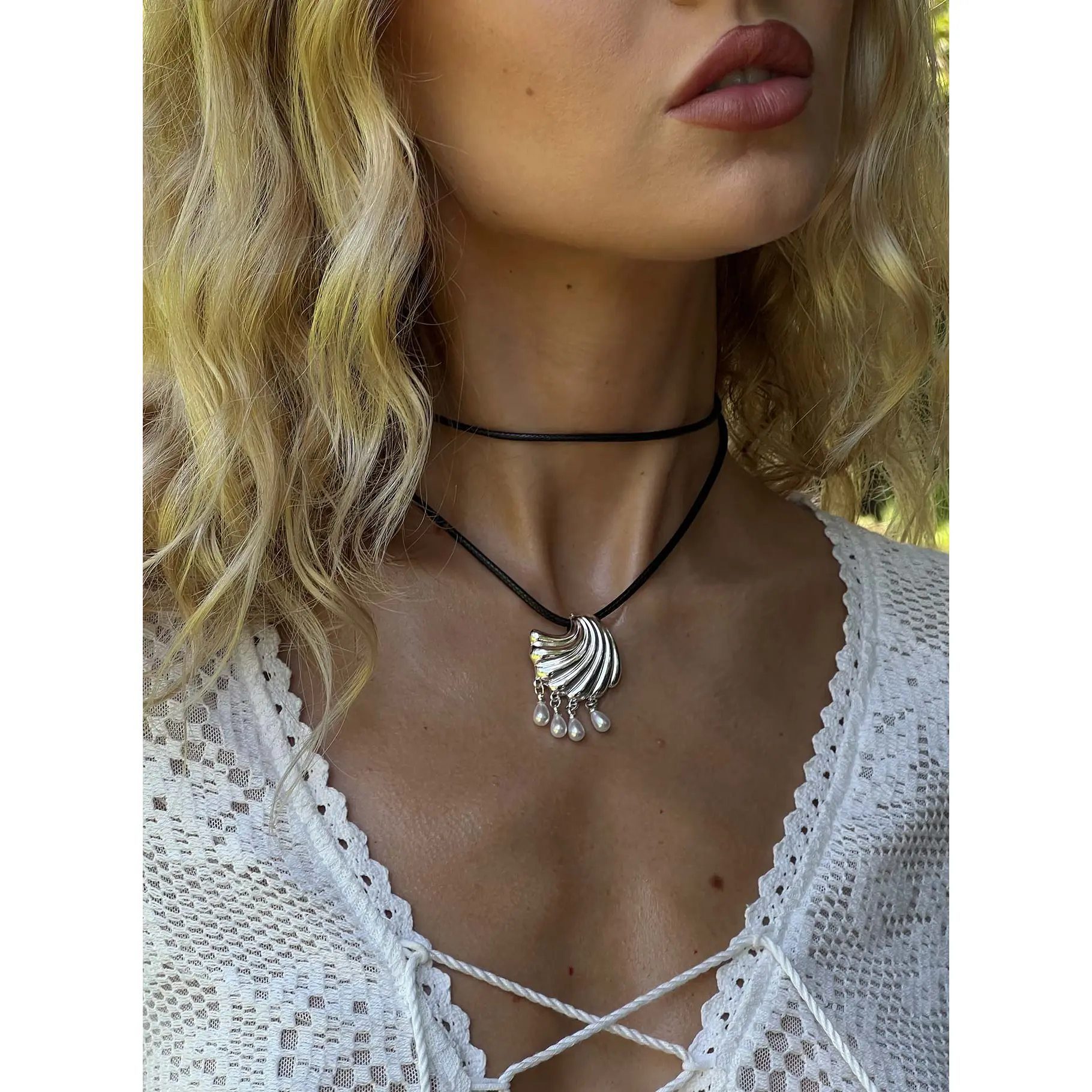 Sun Still Shines Shell Necklace Silver