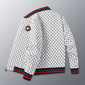 2026 New Men's Casual Lightweight Jacket Breathable Fabric Anti-Wrinkle Comfortable Outerwear British Streetwear Stylish Menswear