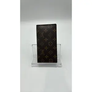 Pre-owned Louis Vuitton Leather Luxury Bags & Accessories Monogram Bill Case Wallet Date Code: CT1021Z. Entrupy ID: KWJM6DK.