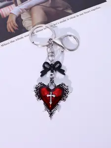 Stylish Gothic Heart-shaped Thorn Rose Bag Charm Keychain Pendant, Trendy Cute Keychain, Gothic Cross Keychain, Gothic Charms, Perfect Gift for Holidays and Special Occasions
