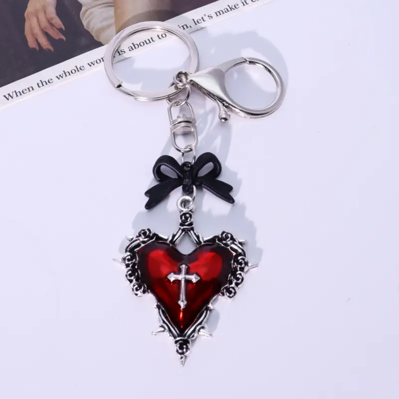 Stylish Gothic Heart-shaped Thorn Rose Bag Charm Keychain Pendant, Zinc Alloy Keychain, Keychain For Bags, Trendy Cute Keychain, Gothic Cross Keychain, Gothic Charms, Perfect Gift for Holidays and Special Occasions