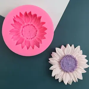 Sunflower Flower Silicone Mold - Reusable Flexible Candle, Resin Art, Handmade Soap and Clay Making, Exquisite Petal Design, Home Decoration, Valentine's Day Gifts, Flower Styling, Specially Designed for Handicraft Enthusiasts