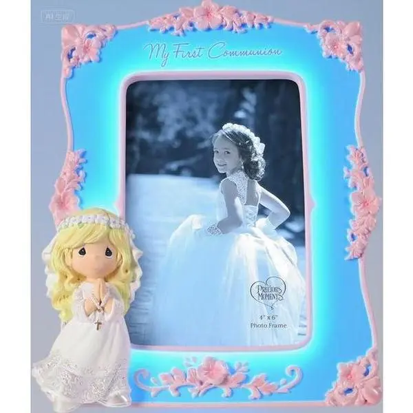 Classic First Communion Keepsake Frame for Girls, Resin and Glass 4"x6" Photo Holder, Reusable Home Decor Gift for Religious Celebrations
