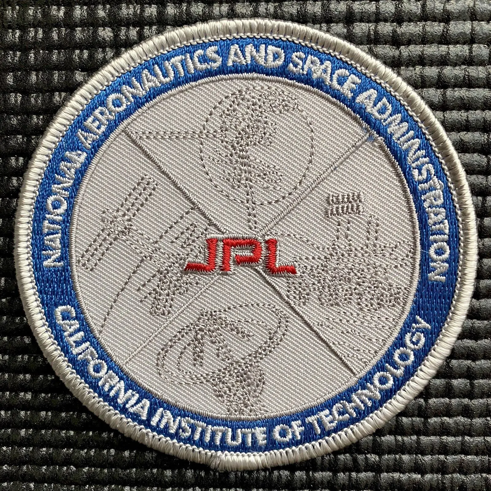 JET PROPULSION LAB (JPL NASA) PATCH - THE CENTER OF THE UNIVERSE EMBLEM - 3.5