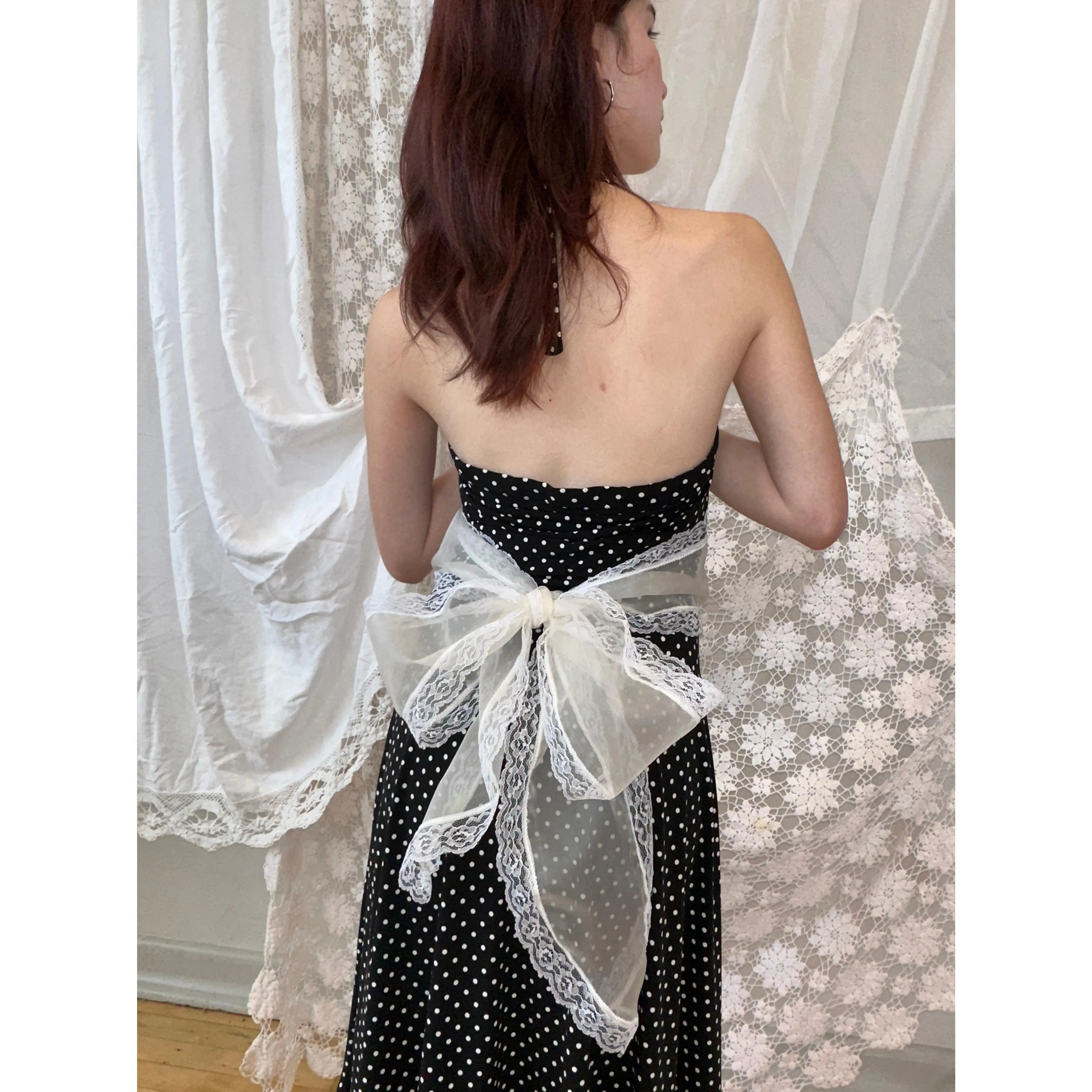 Lacy Giant Ribbon